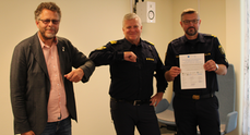 Undertecknandet av medborgarlöfte kommun och polis